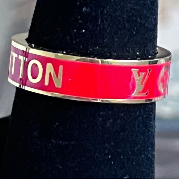🩷Louis Vuitton Red Logo Ring 🩷 - Picture 8 of 12